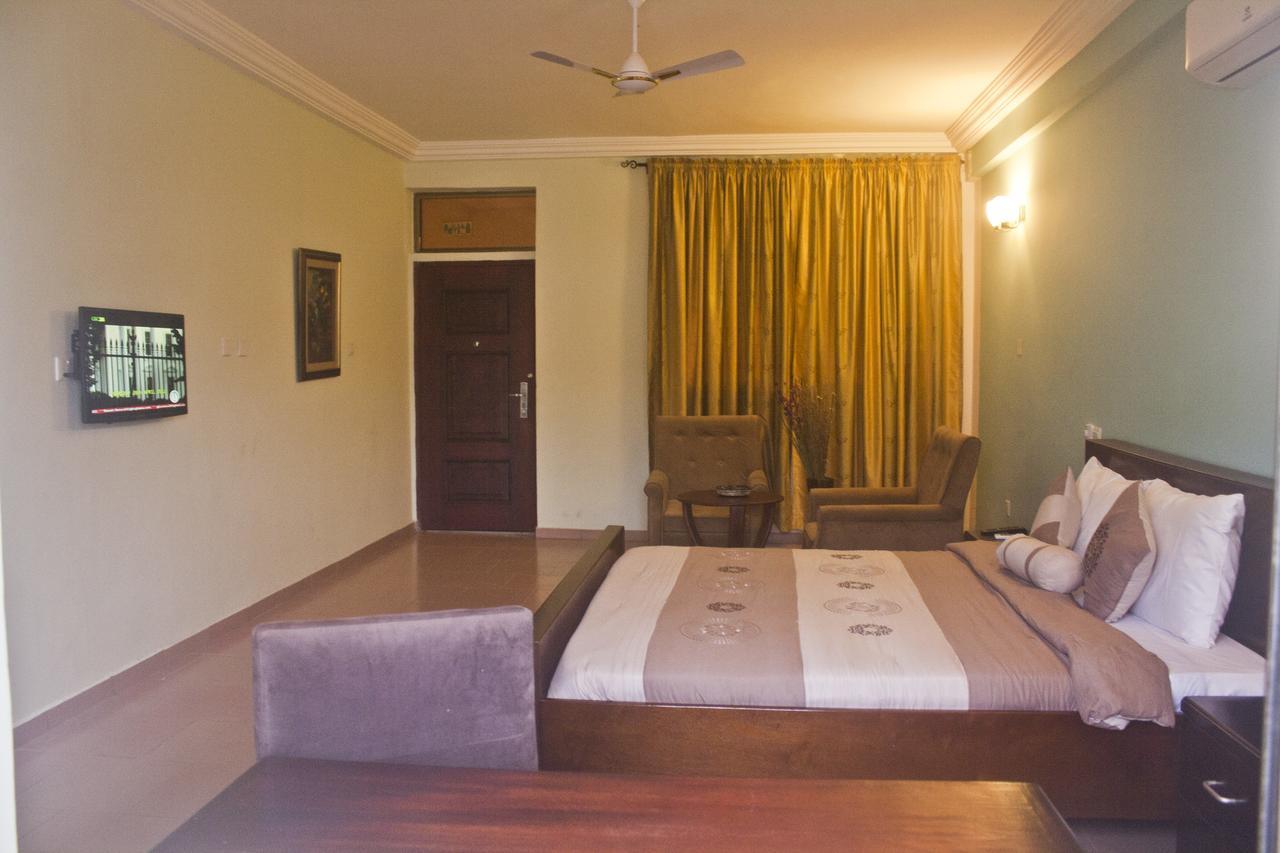 Consir Executive Lodge Accra Esterno foto