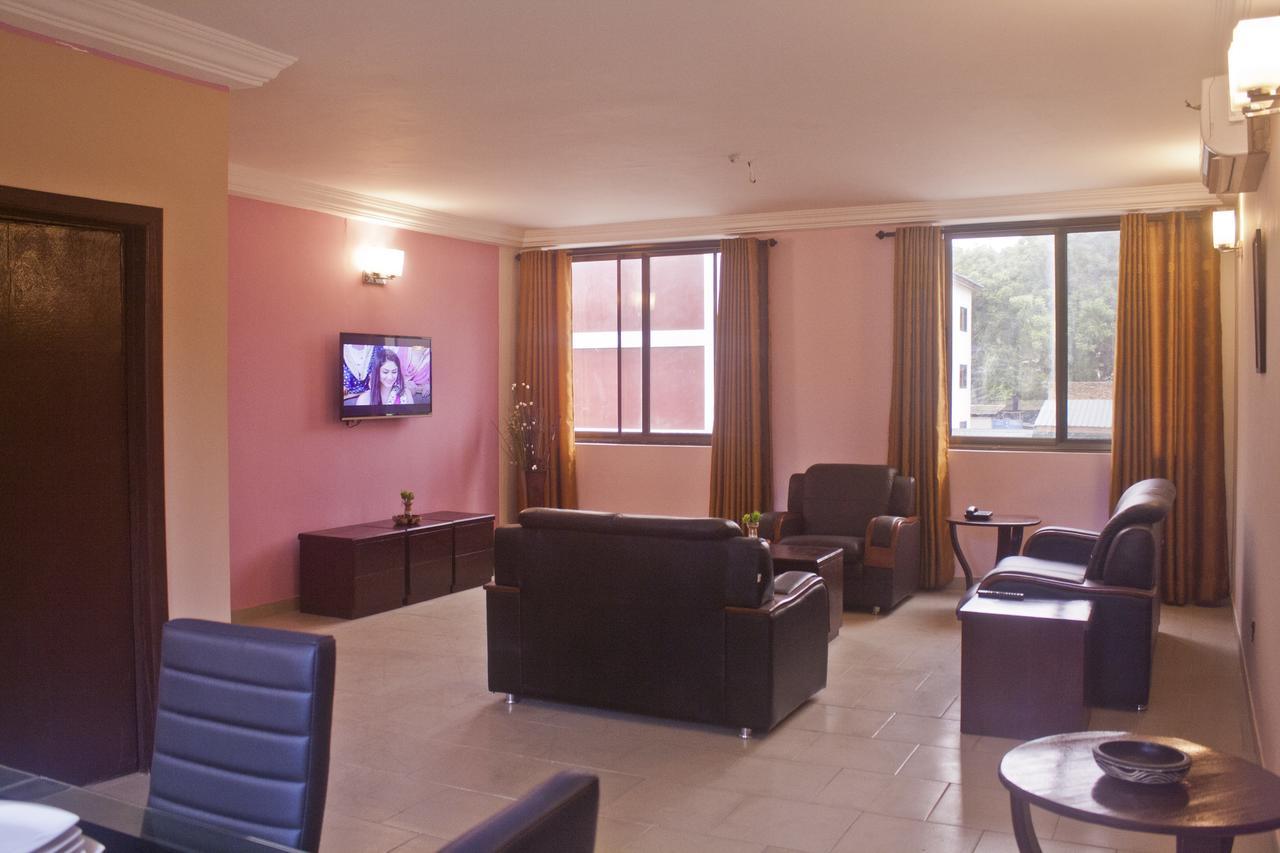Consir Executive Lodge Accra Esterno foto
